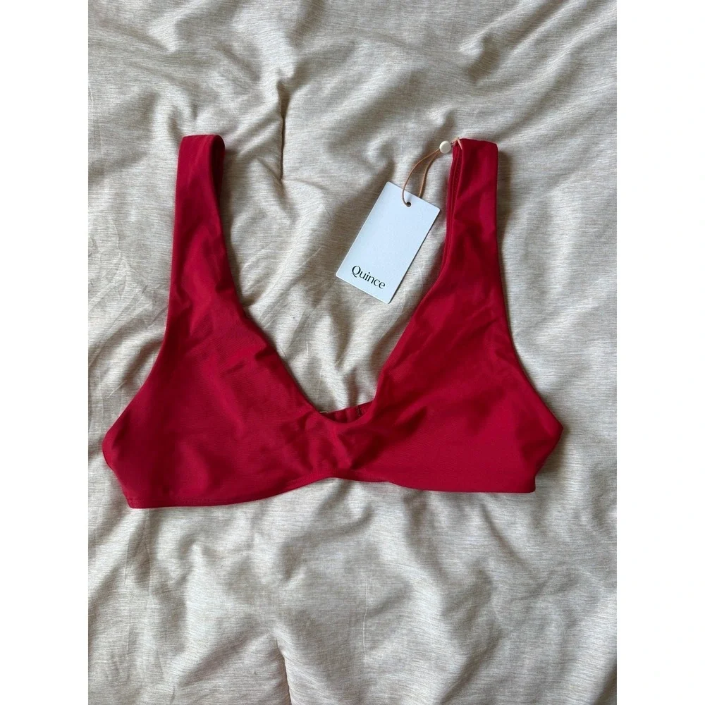quince italian plunge bikini top swimsuit in cherry red, women size medium